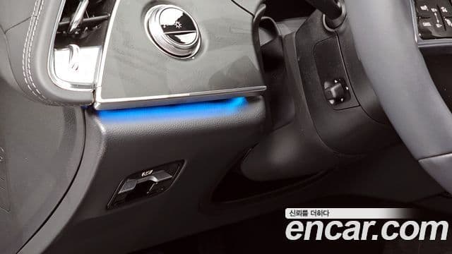 Mercedes-Benz E-класс W214 Avantgarde, 2025 16