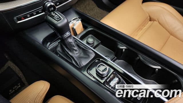 Volvo XC60 2세대 D5 Inscription, 2020 9