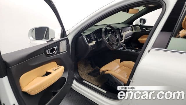 Volvo XC60 2세대 D5 Inscription, 2020 10