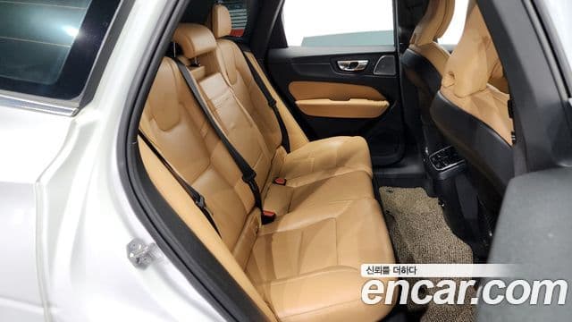 Volvo XC60 2세대 D5 Inscription, 2020 12
