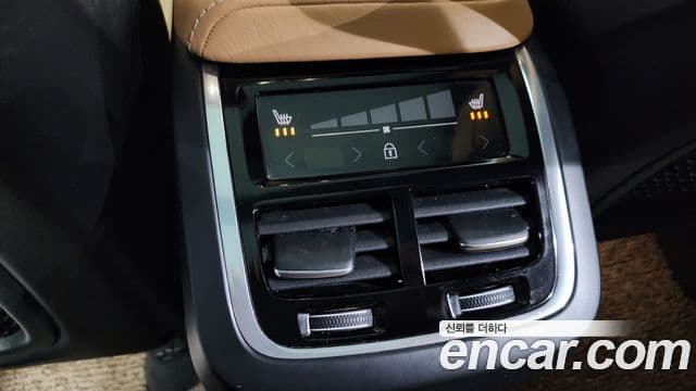 Volvo XC60 2세대 D5 Inscription, 2020 18