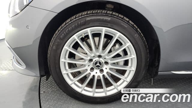 Mercedes-Benz E-класс W213 Exclusive, 2022 все фото