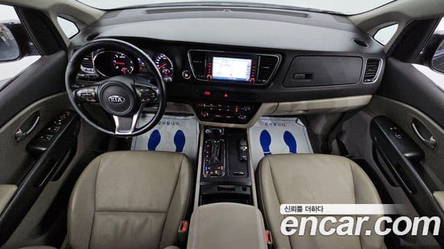 Kia All New Carnival Luxury, 2016 7