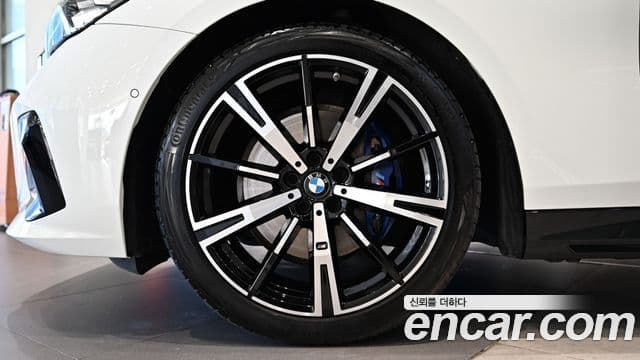 BMW 5시리즈 (G60) 530i xDrive M Sport, 2024 все фото