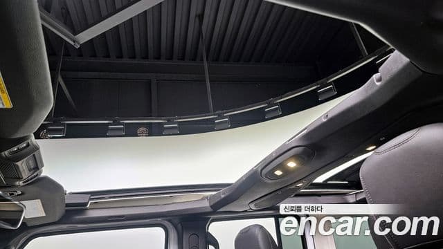 Jeep Wrangler (JL) 2.0 Sahara Power top 4도어, 2024 18