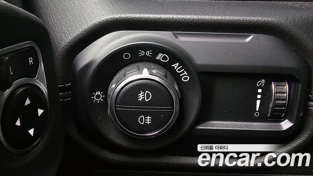 Jeep Wrangler (JL) 2.0 Sahara Power top 4도어, 2024 19