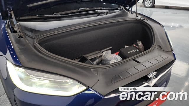 Tesla модель X, 2019 6