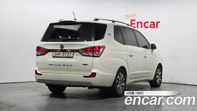 KG모빌리티(SsangYong) Korando 투리스모 4WD RX 9인승, 2017 2