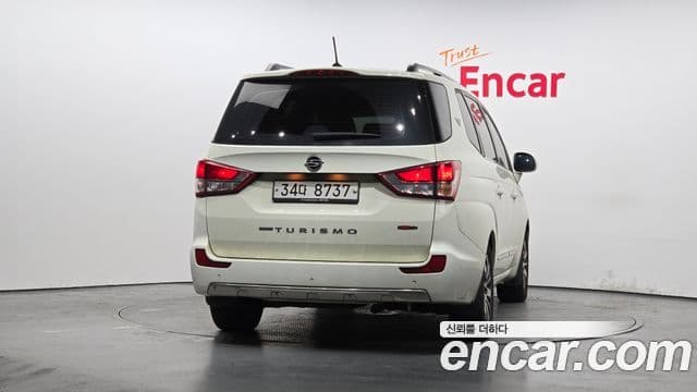 KG모빌리티(SsangYong) Korando 투리스모 4WD RX 9인승, 2017 4