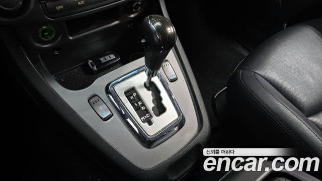 KG모빌리티(SsangYong) Korando 투리스모 4WD RX 9인승, 2017 9