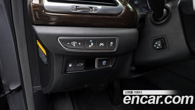 Genesis EQ900 Premium Luxury, 2016 13