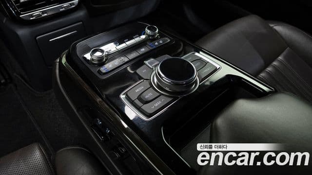 Genesis EQ900 Premium Luxury, 2016 17