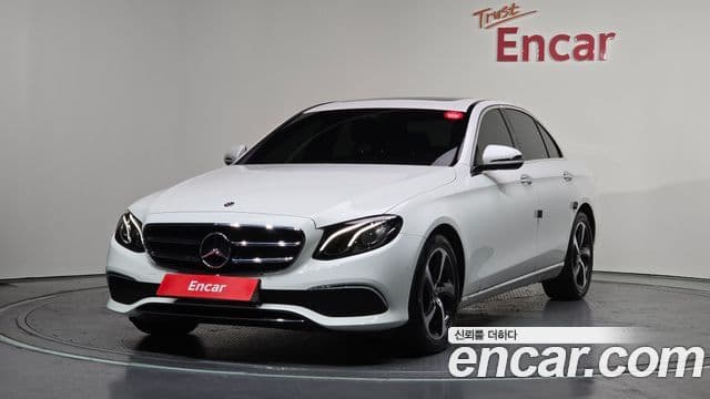 Mercedes-Benz E-класс W213 Avantgarde, 2020 1