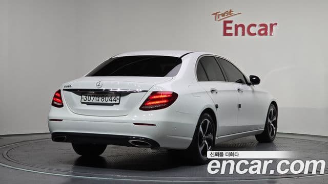 Mercedes-Benz E-класс W213 Avantgarde, 2020 2