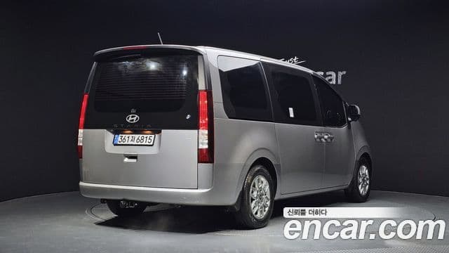 Hyundai Staria Modern, 2025 2