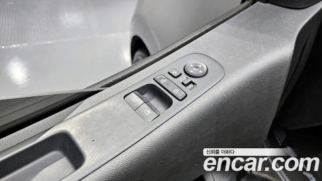 Hyundai Staria Modern, 2025 18