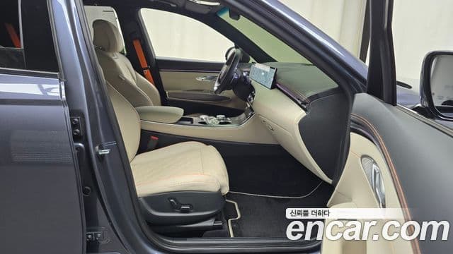 Genesis GV70, 2025 10