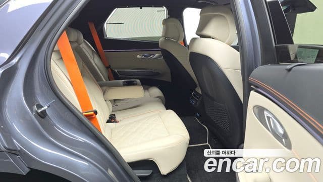 Genesis GV70, 2025 12