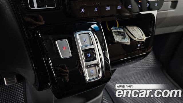 Hyundai Staria Prestige Camper 4인승, 2024 9
