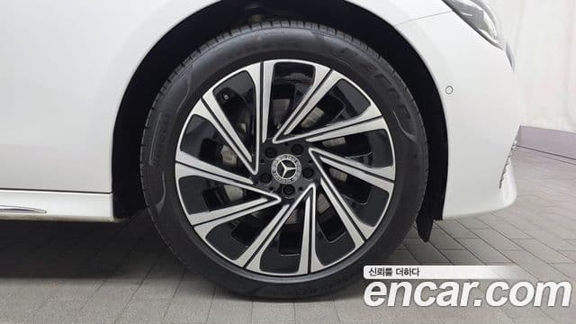 Mercedes-Benz E-класс W214 Exclusive, 2025 все фото