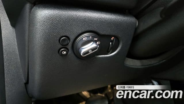 Mini Cooper 3세대, 2022 13