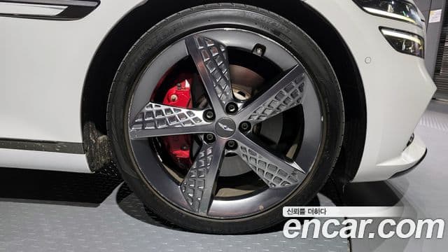 Genesis G80 (RG3) бензин 3.5 турбо AWD, 2022 все фото