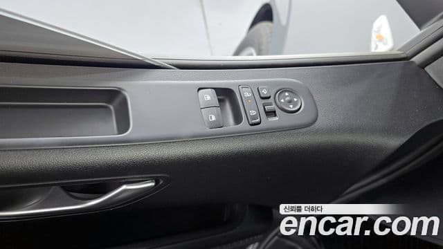 Hyundai Staria Smart, 2025 13