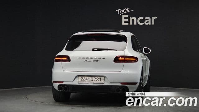 Porsche Macan 95B, 2017 4