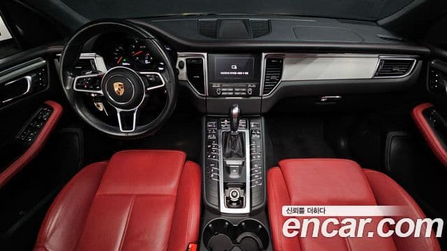 Porsche Macan 95B, 2017 7