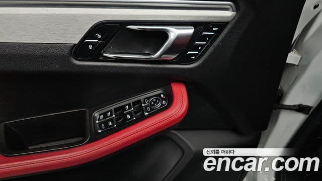 Porsche Macan 95B, 2017 17