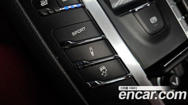 Porsche Macan 95B, 2017 18