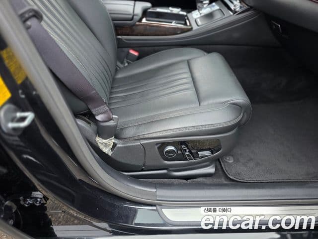 Genesis G90 Premium Luxury, 2021 12