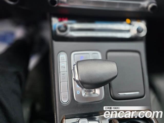 Genesis G90 Premium Luxury, 2021 13