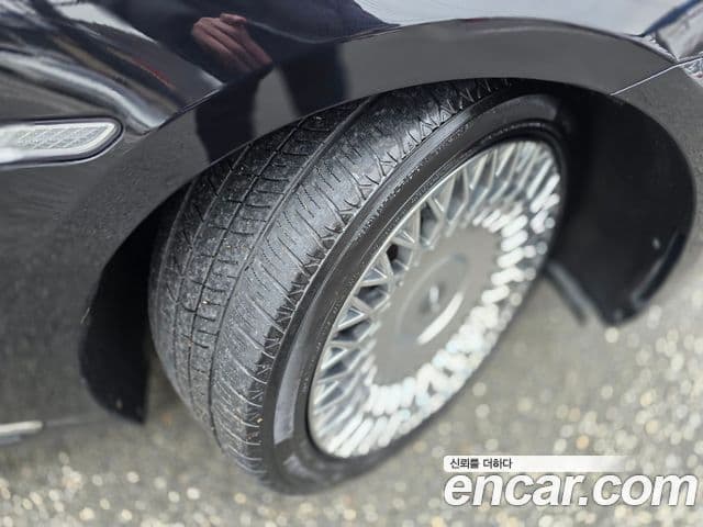 Genesis G90 Premium Luxury, 2021 18