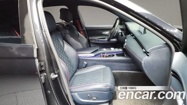 Genesis GV70, 2021 11