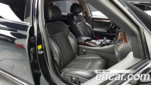 Genesis EQ900 Prestige, 2016 10