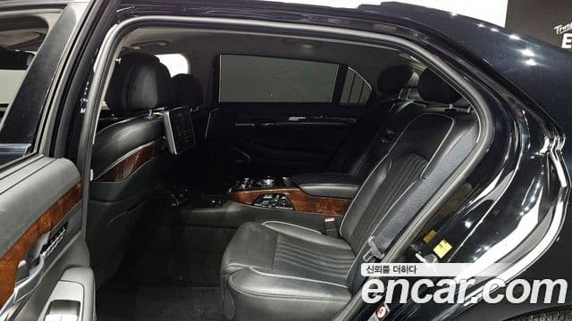 Genesis EQ900 Prestige, 2016 12