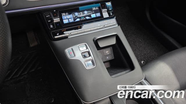 Hyundai The / новый New Grandeur IG гибрид Calligraphy, 2021 9