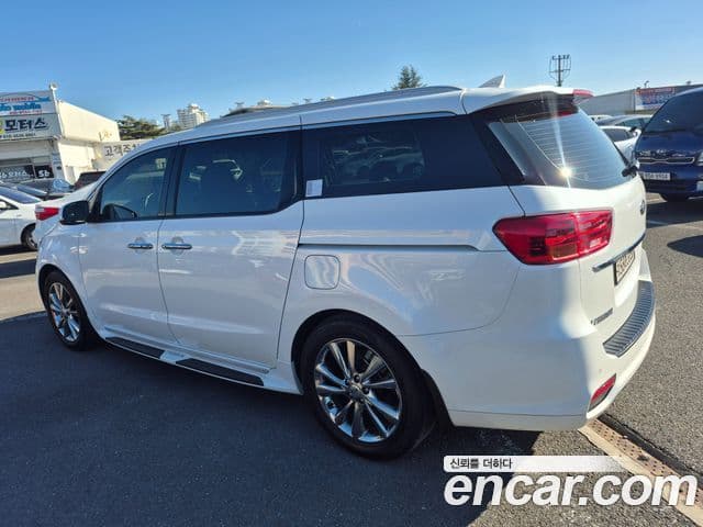 Kia The / новый New Carnival Special, 2020 4