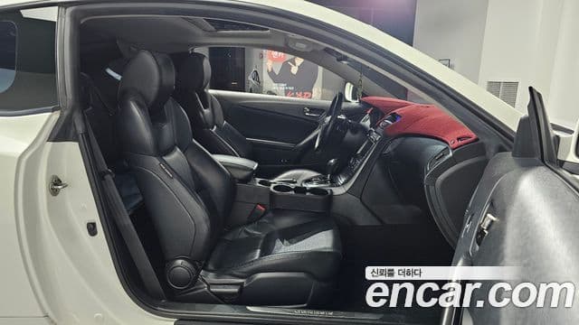 Hyundai Genesis купе GT-R, 2011 10