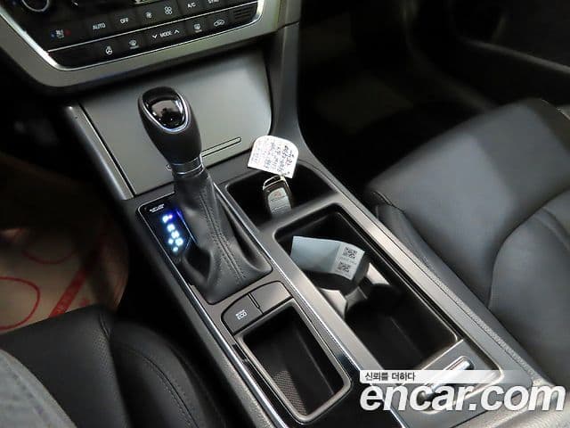 Hyundai LF Sonata Special, 2017 8
