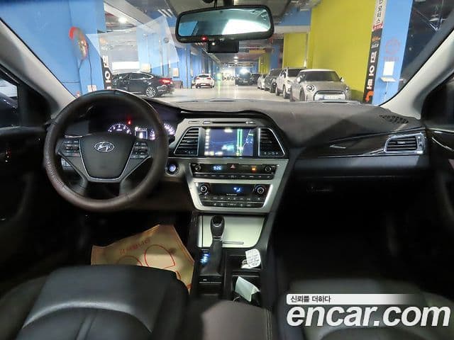 Hyundai LF Sonata Special, 2017 9