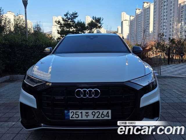 Audi Q8 (4M) Premium, 2023 1