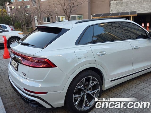 Audi Q8 (4M) Premium, 2023 4