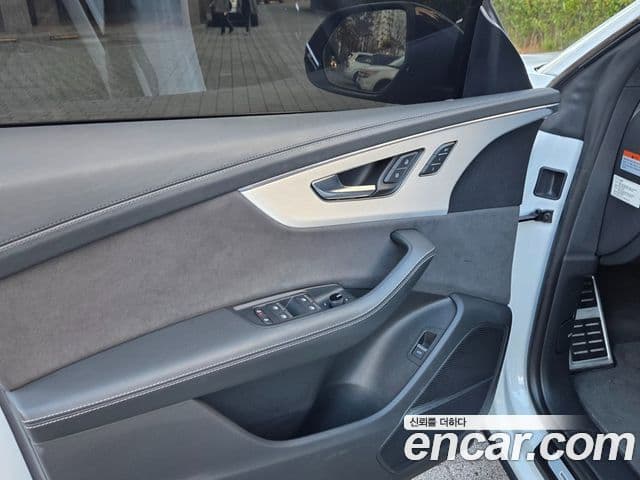 Audi Q8 (4M) Premium, 2023 15