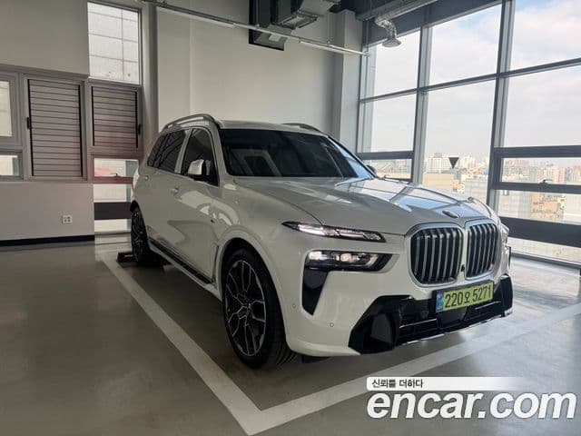 BMW X7 (G07) xDrive 40i M Sport 6인승, 2026 2