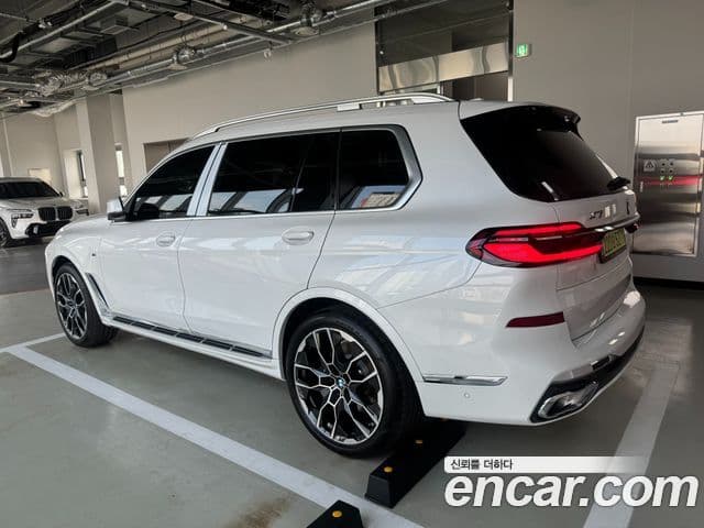 BMW X7 (G07) xDrive 40i M Sport 6인승, 2026 3