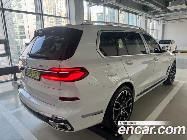 BMW X7 (G07) xDrive 40i M Sport 6인승, 2026 4