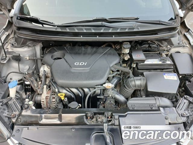 Hyundai Avante MD Modern, 2013 6