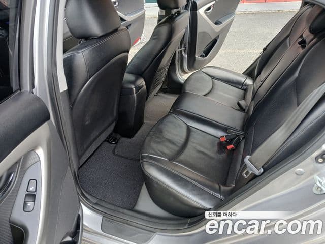 Hyundai Avante MD Modern, 2013 12